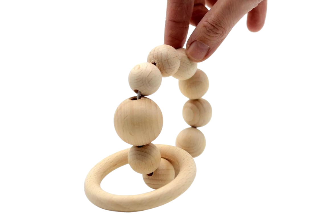 Hochet en bois bracelet beige 2