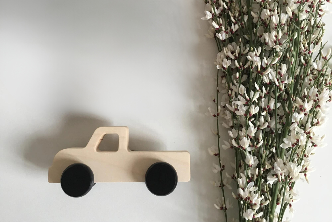 Truck en bois noir2
